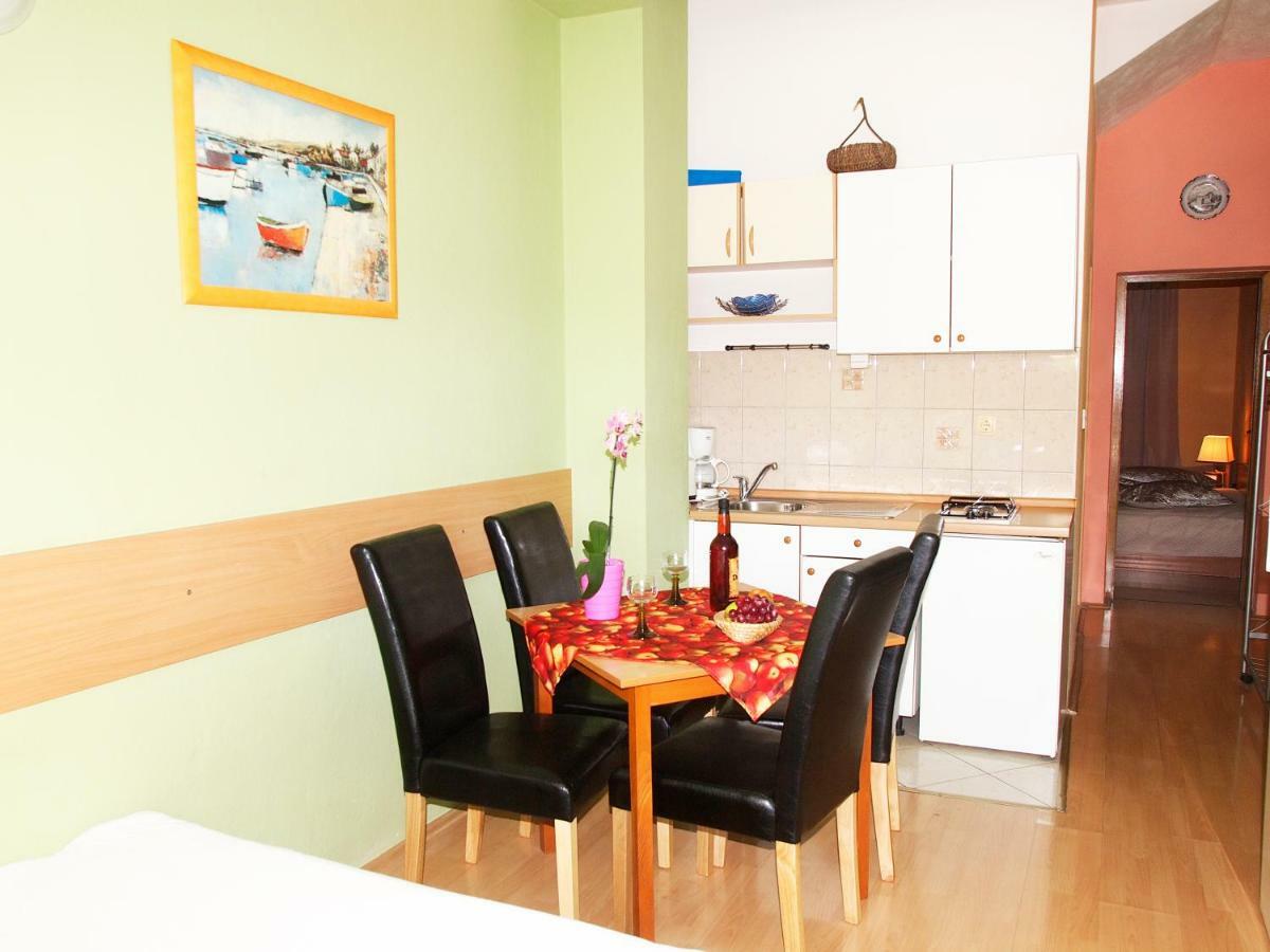 Apartmani Diana Makarska Exteriör bild