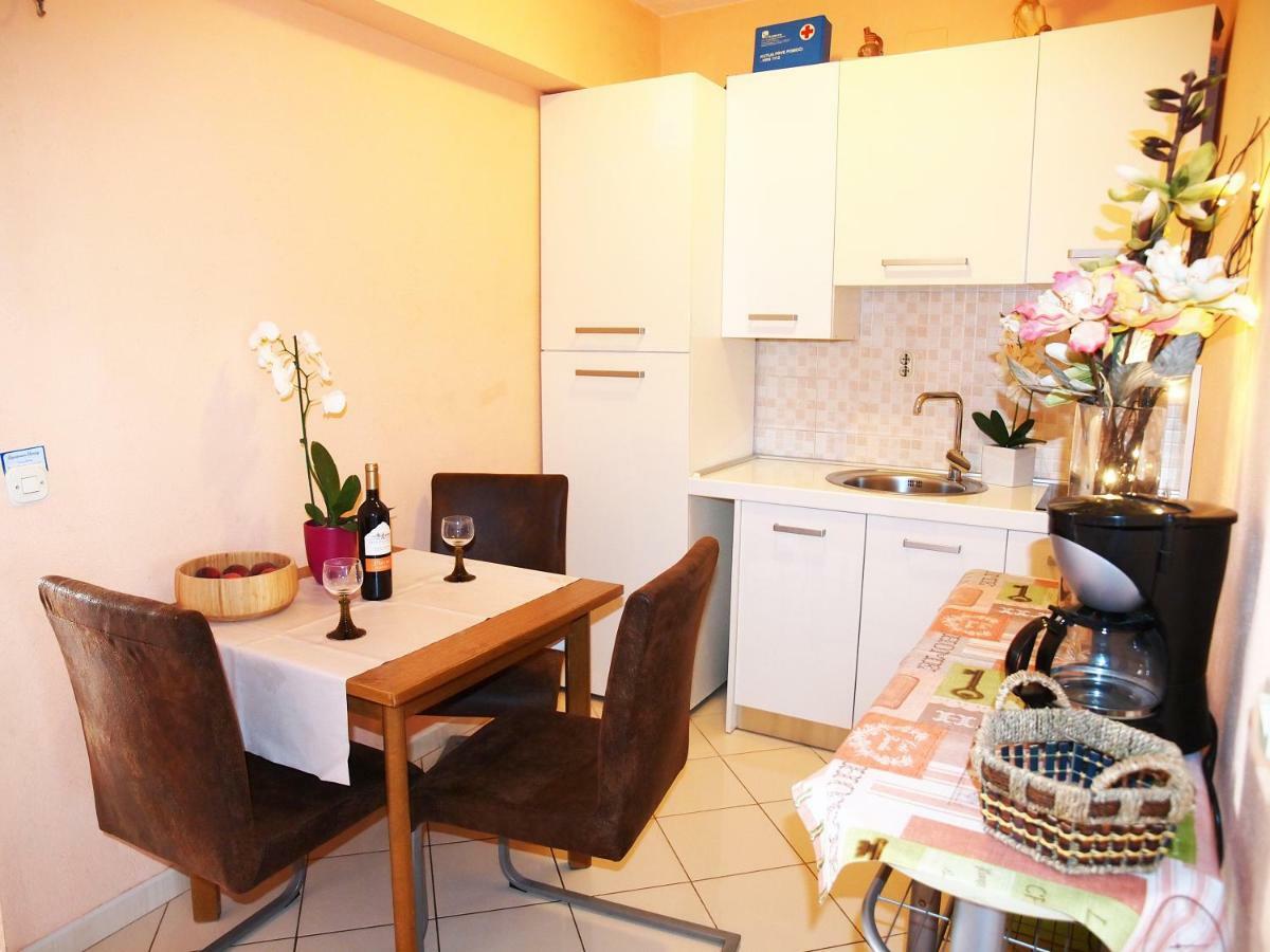 Apartmani Diana Makarska Exteriör bild