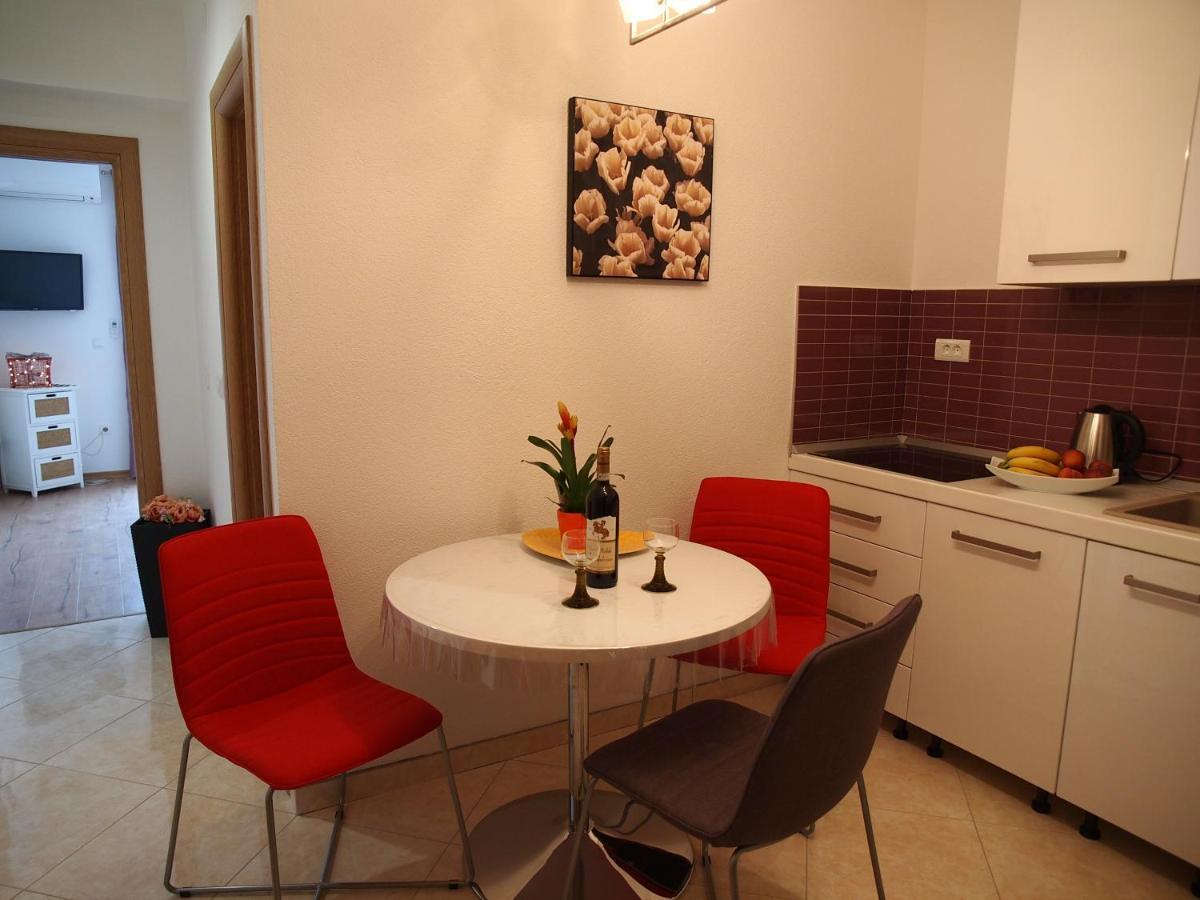 Apartmani Diana Makarska Exteriör bild